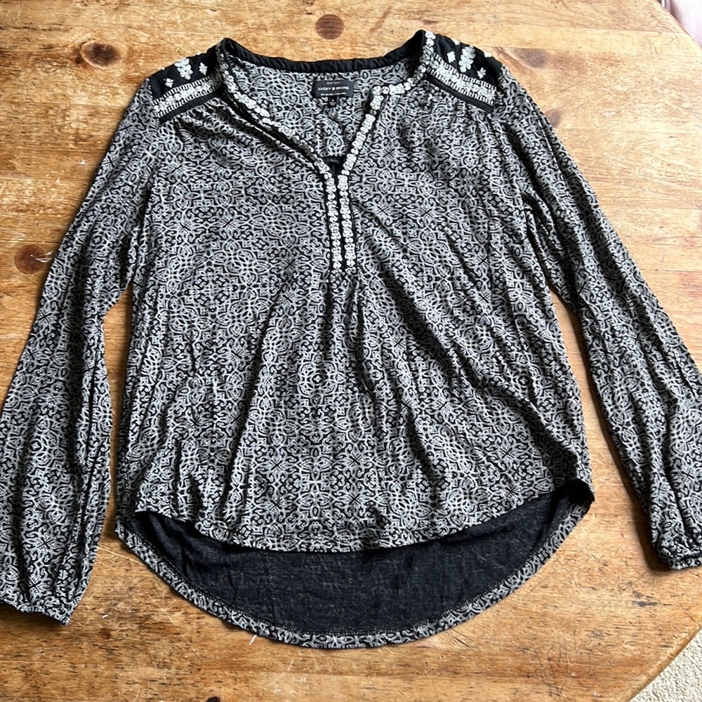 Lucky 🍀 brand top